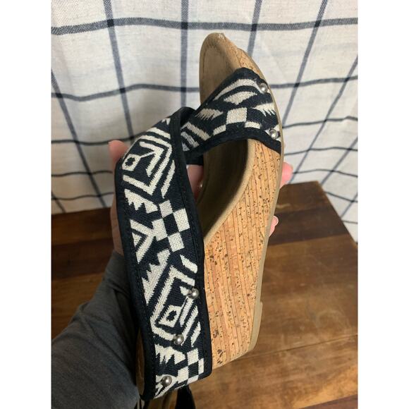 Women’s Minnetonka Black and White Fabric Sandals / Wedges Size 8 Aztec Western - Picture 6 of 11
